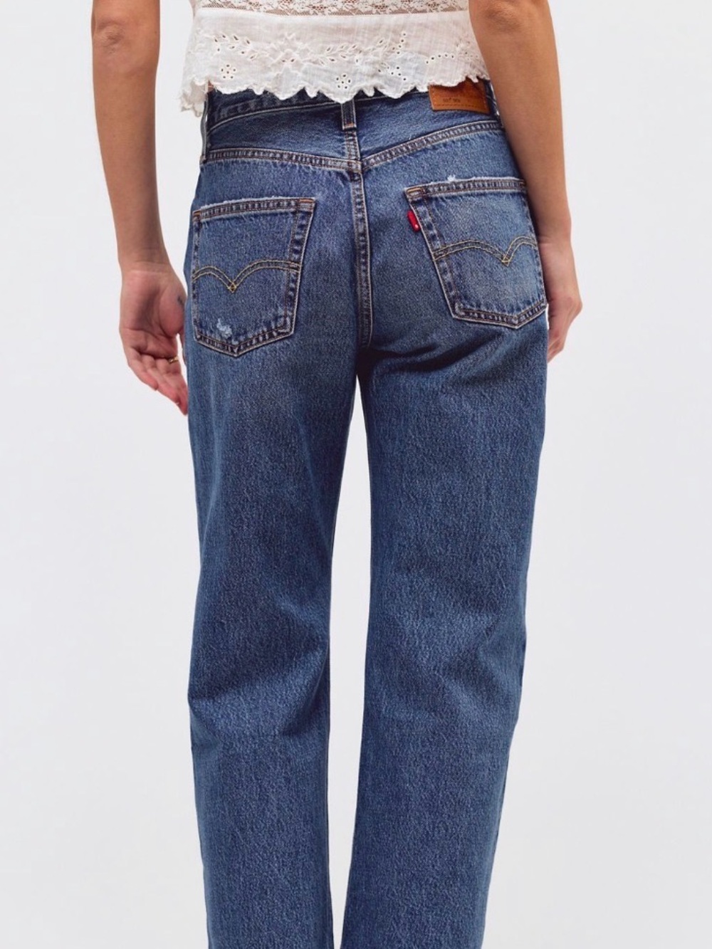 Levi’s 501 90s ankle jean in light blue - Picture 4 of 5